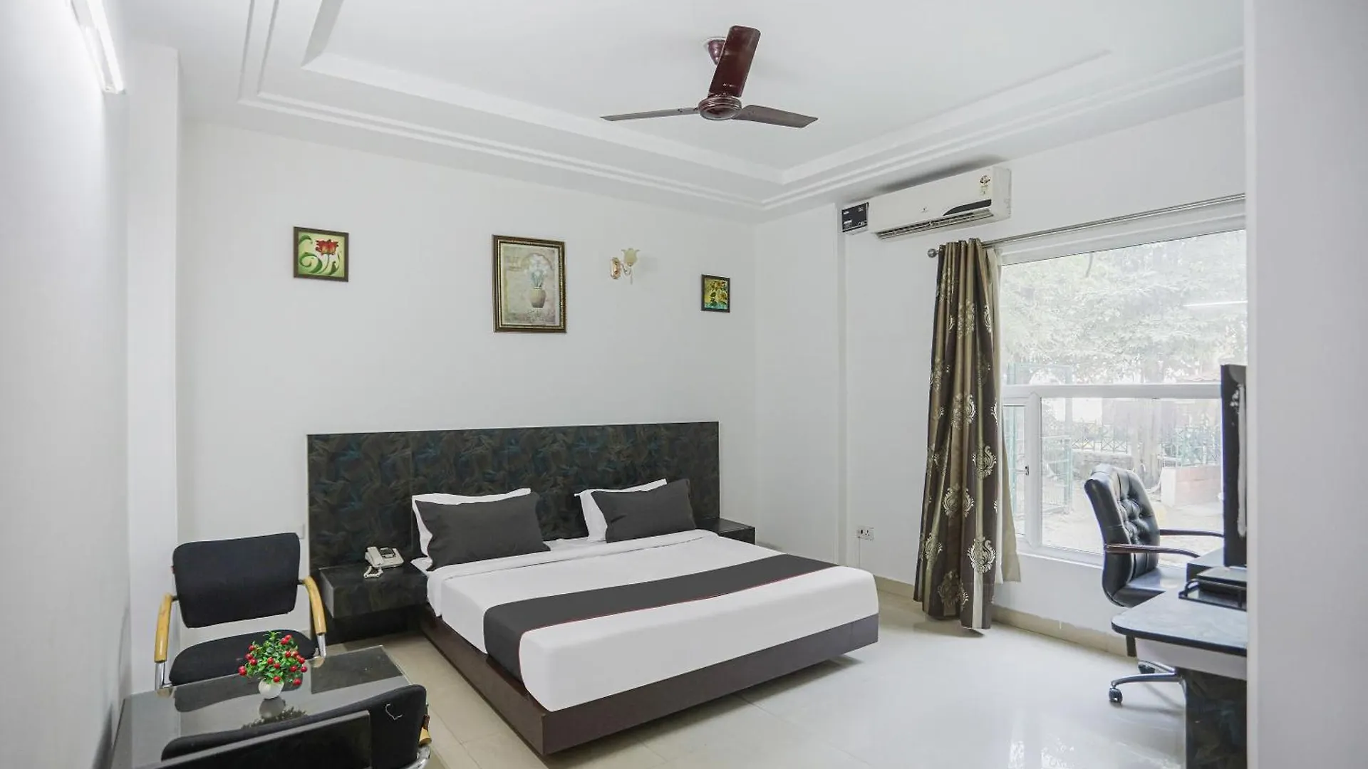 Hotel O Kanishk Inn Gurgaon